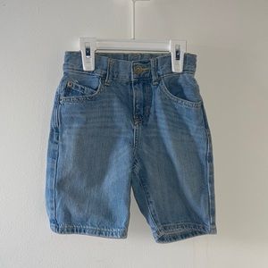 The Children’s Place light blue jeans shorts (size: 5)